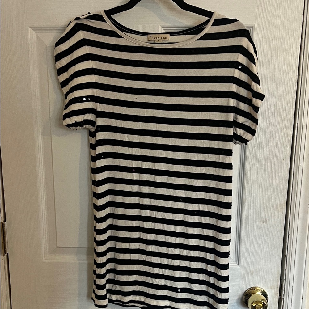 Vintage Forever 21 Black and White Striped and Sequined Knit Top